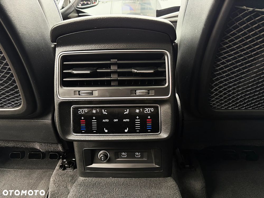 Audi Q7 50 TDI quattro tiptronic S line - 24