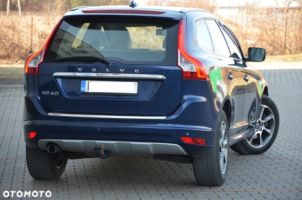 Volvo XC 60 D3 Drive-E Ocean Race - 9