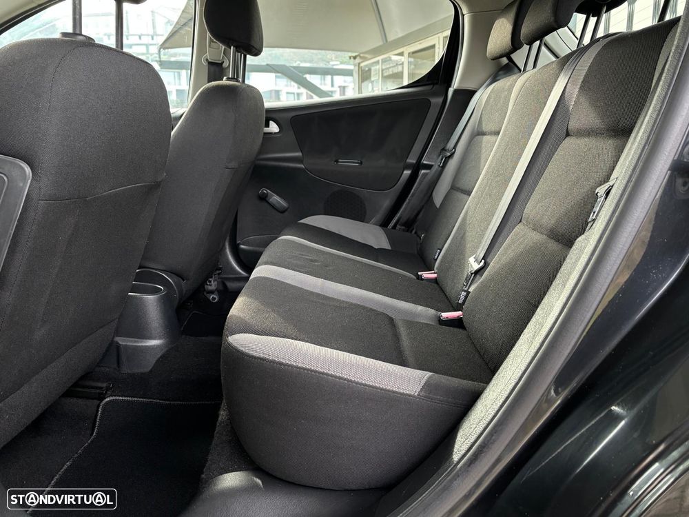 Peugeot 207 1.4 16V Sport - 6