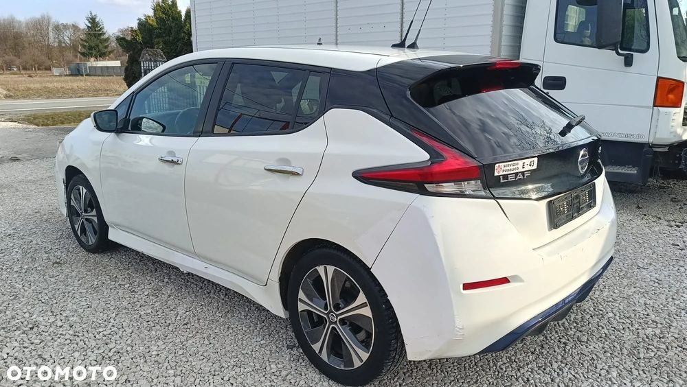 Nissan Leaf - 3