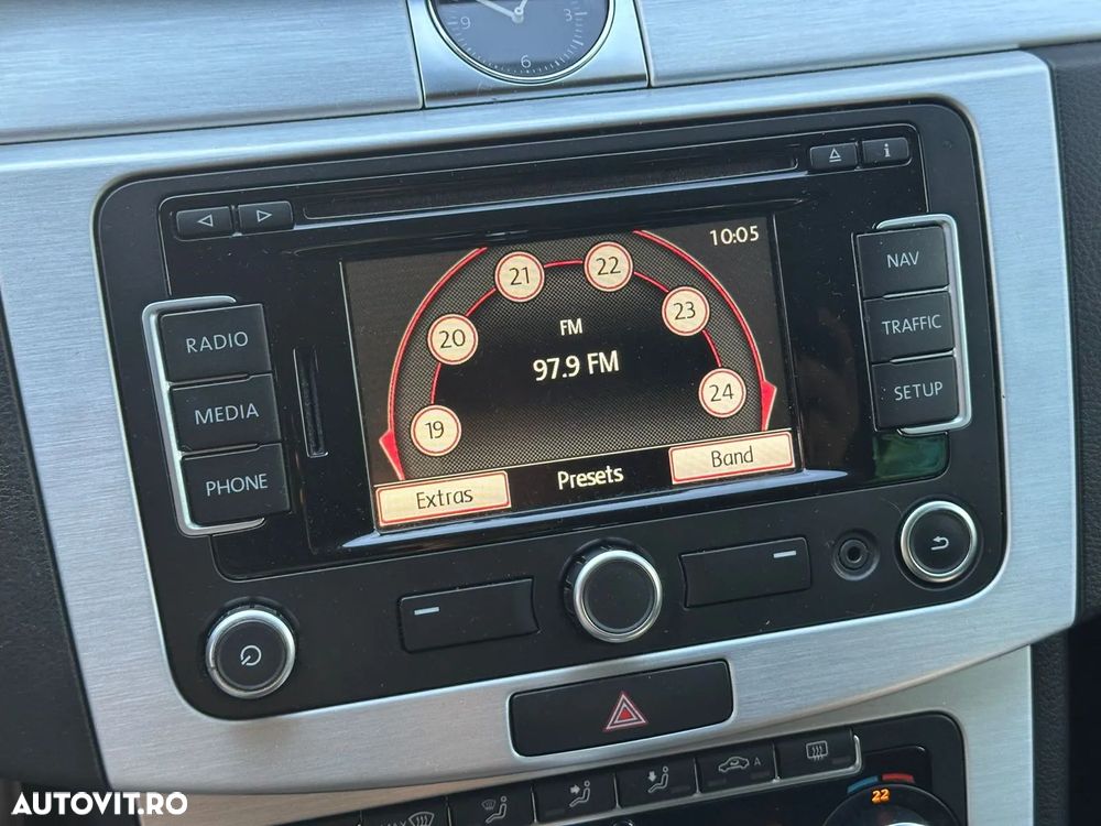 Volkswagen Passat - 20