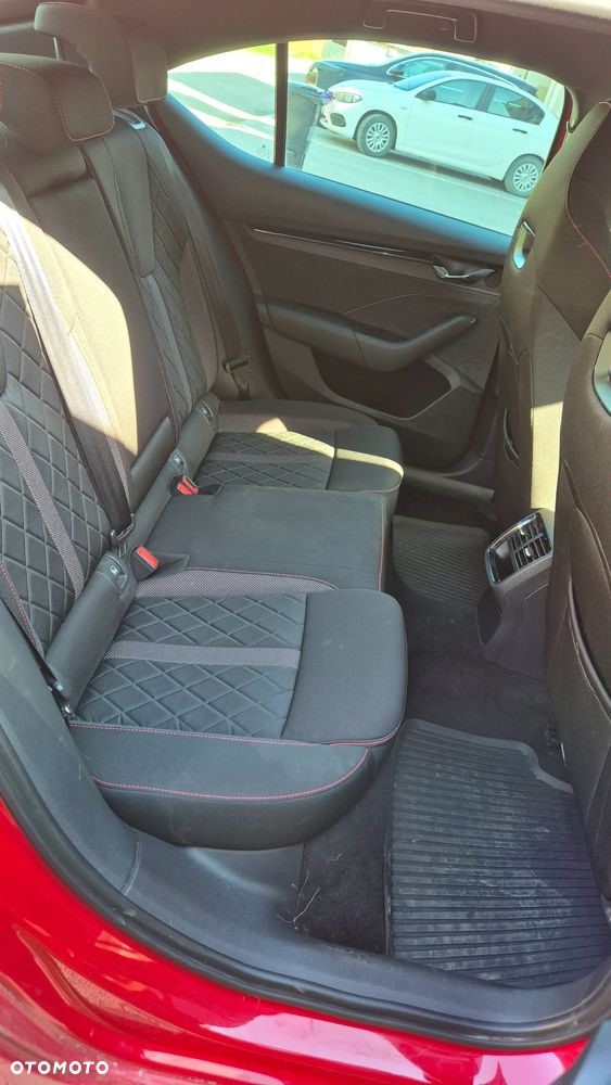 Skoda Octavia 1.4 TSI Plug-In Hybrid RS DSG - 11