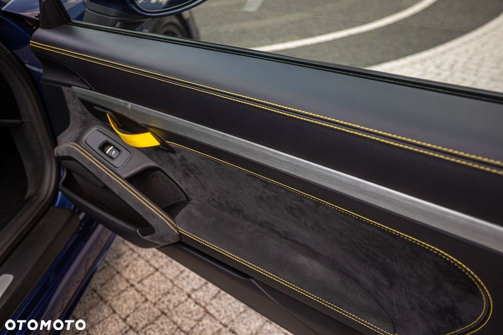 Porsche 718 Cayman GPF GT4 - 38