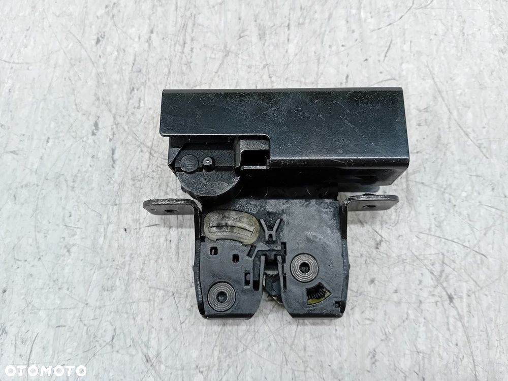 ZAMEK KLAPY RENAULT LAGUNA III ( 07-15 ) 905420001R - 2