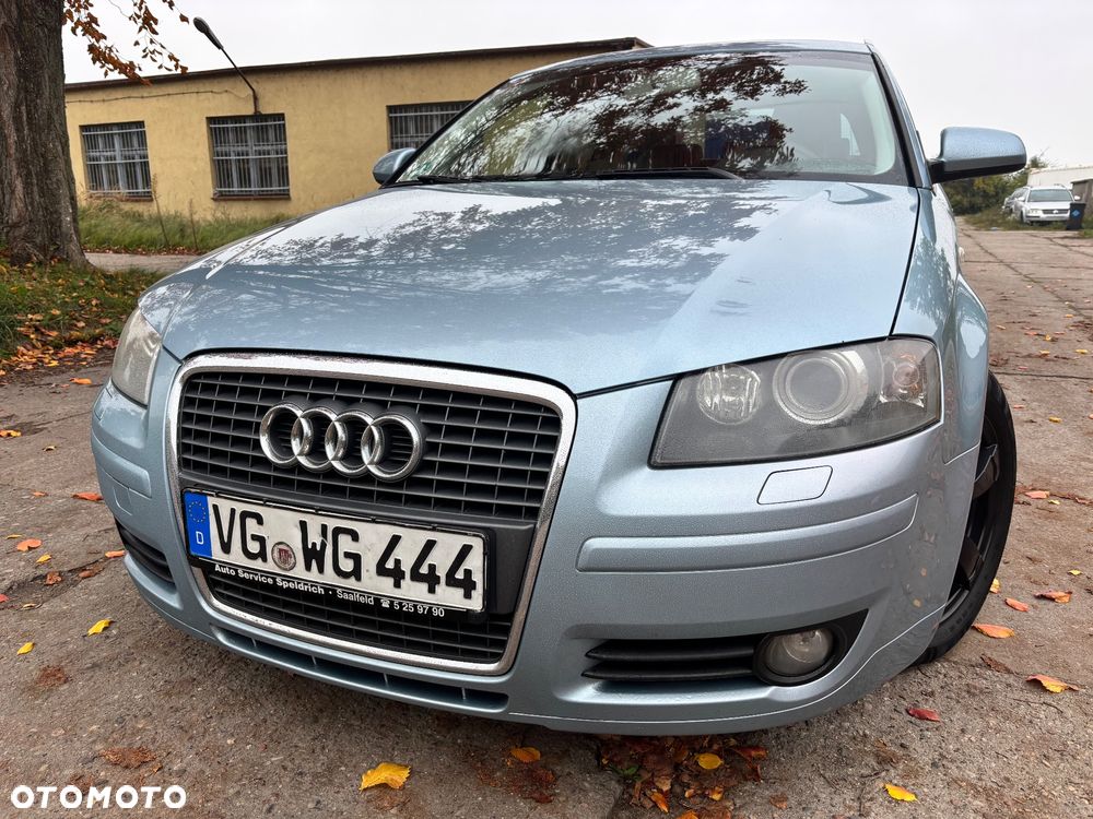 Audi A3 Sportback 1.6 FSI Attraction - 1