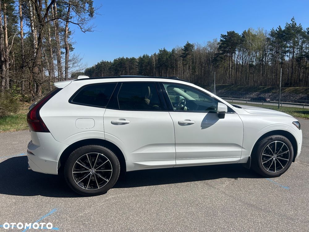 Volvo XC 60 T5 AWD Geartronic Momentum - 26