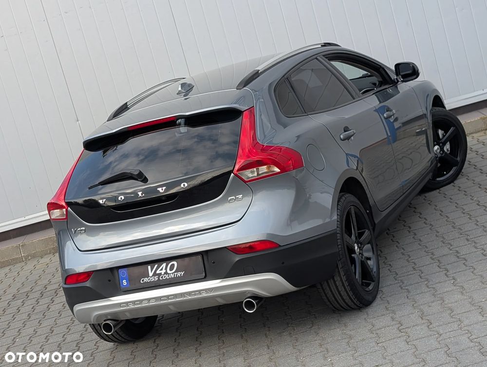 Volvo V40 Cross Country D3 Summum - 11
