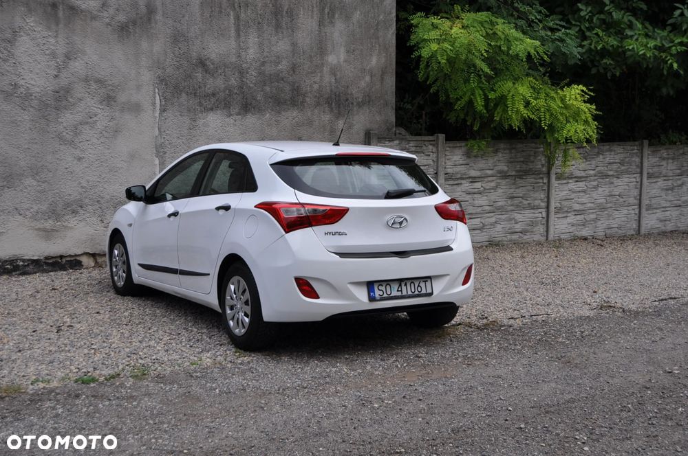 Hyundai i30 1.4 Classic + - 4