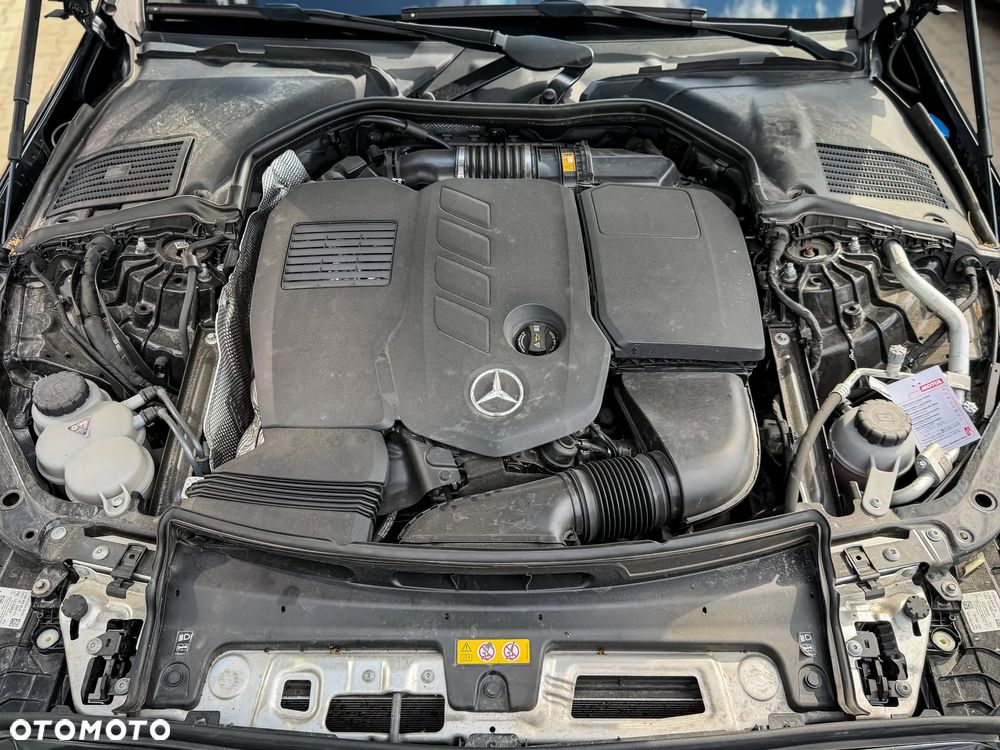 Mercedes-Benz Klasa C 300 d mHEV Avantgarde - 17