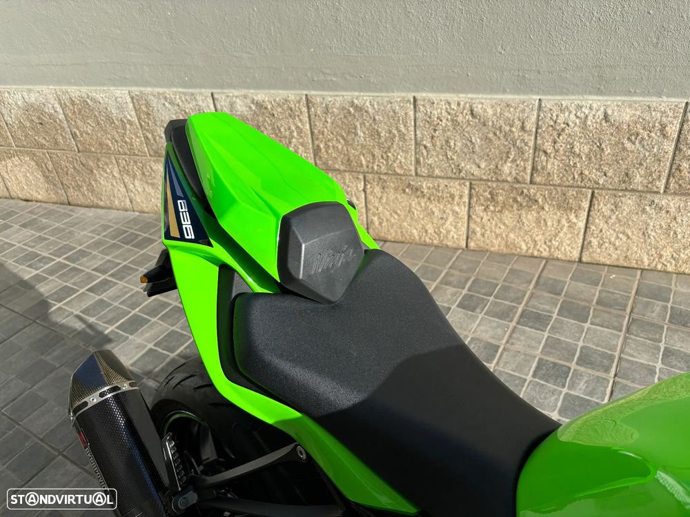 Kawasaki ZX ZX6R - 12