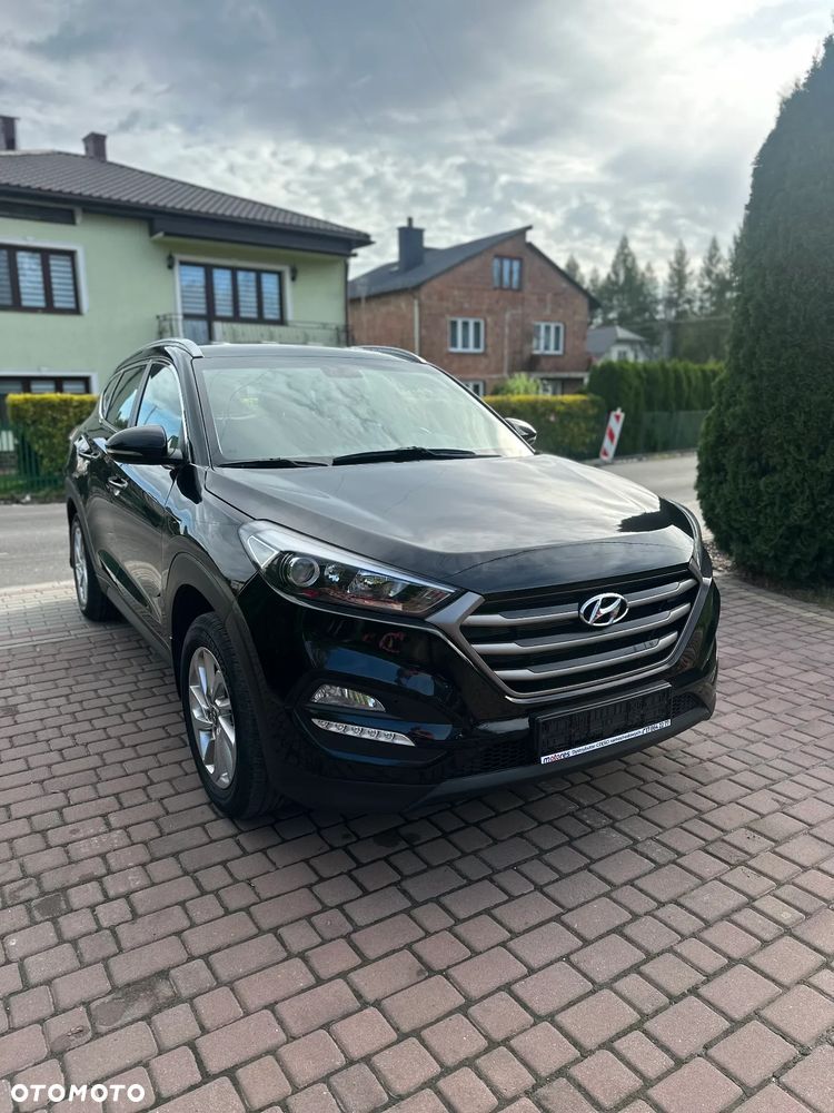 Hyundai Tucson blue 1.7 CRDi 2WD Style