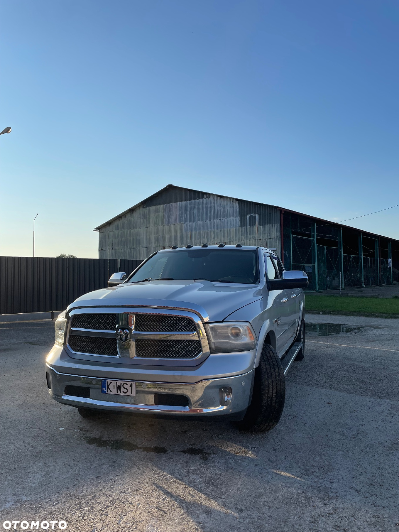 RAM 1500 Crew Cab Laramie - 2