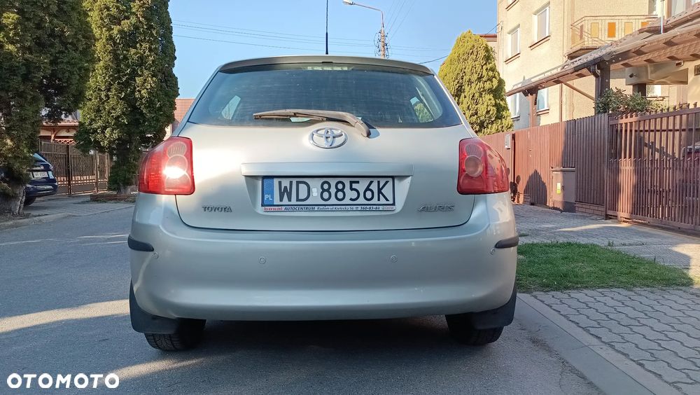 Toyota Auris 1.4 D-4D Terra - 9