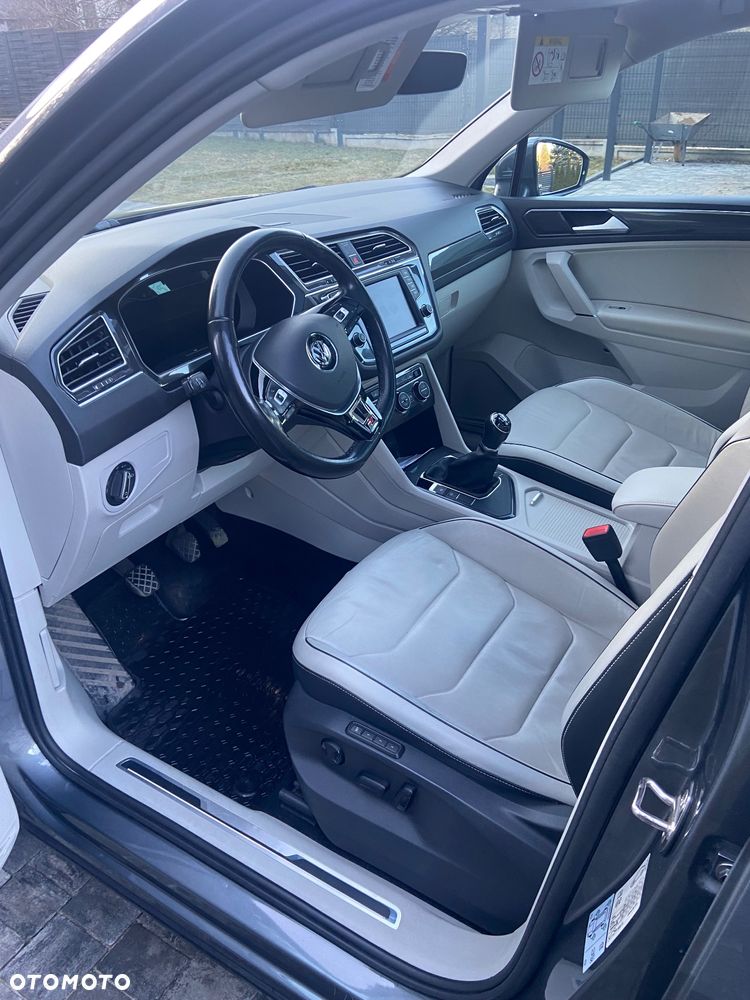 Volkswagen Tiguan 2.0 TDI SCR (BlueMotion Technology) Highline - 25