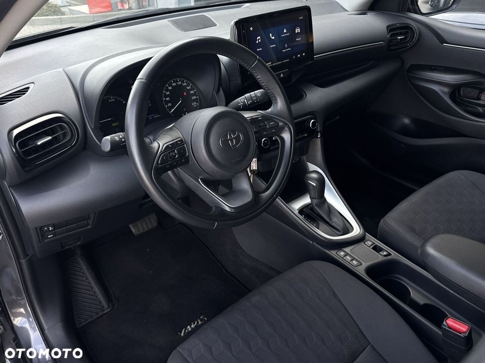 Toyota Yaris - 11