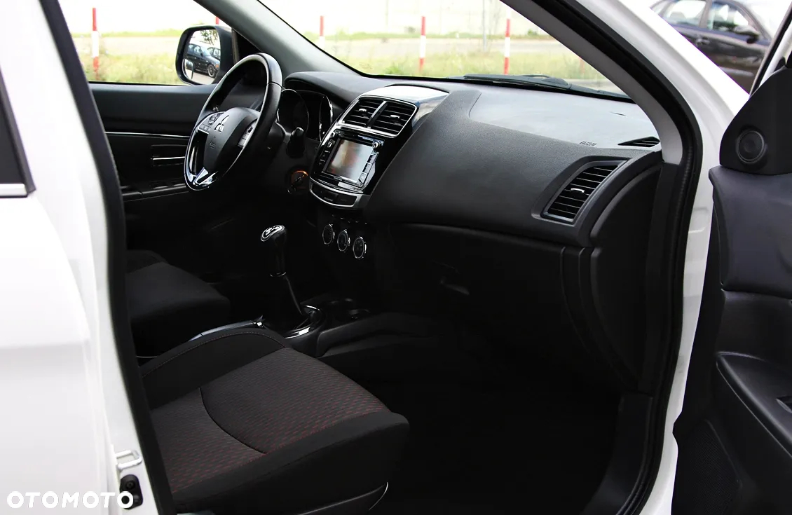 Mitsubishi ASX 1.6 Intense Plus Navi - 31