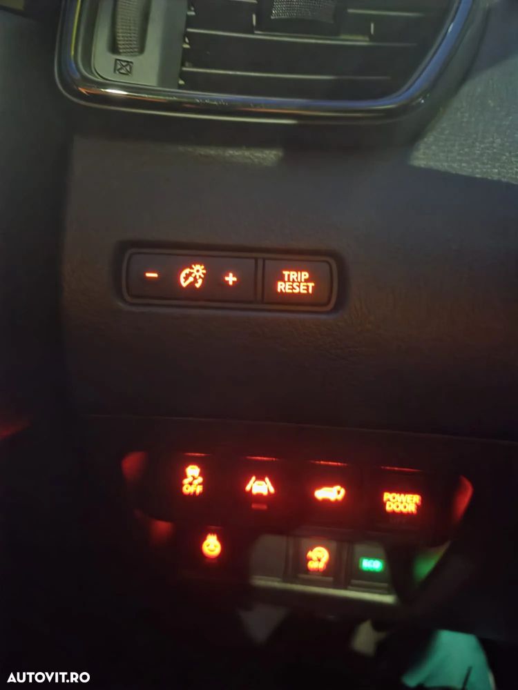 Nissan X-Trail - 2