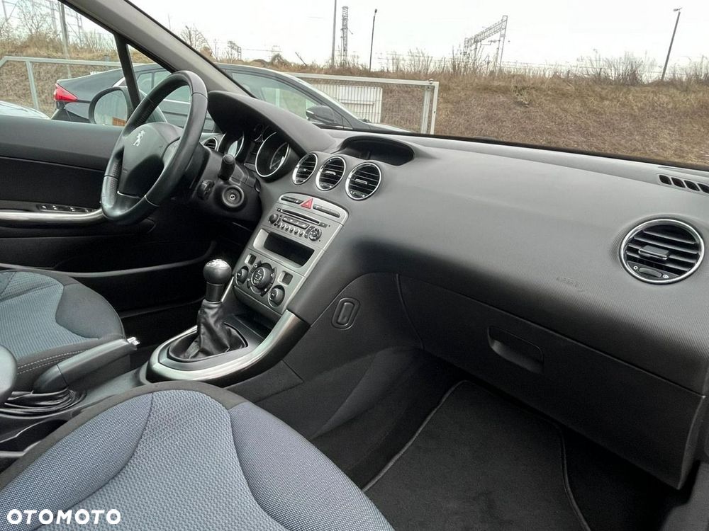 Peugeot 308 120 VTi Style - 26