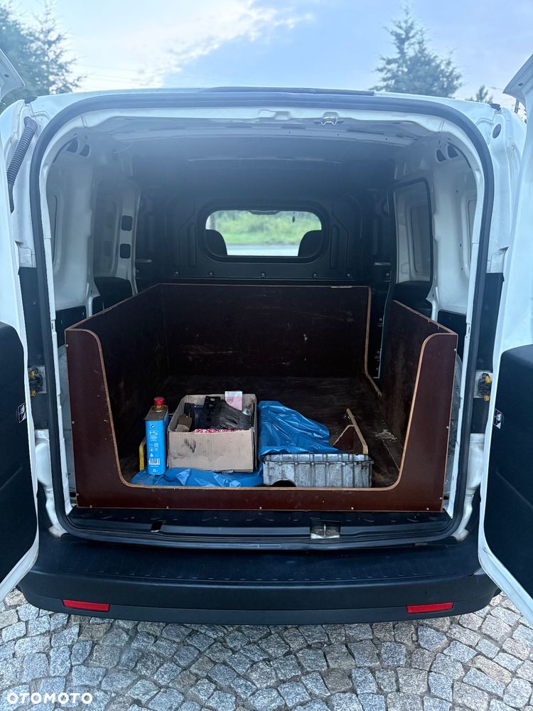 Fiat Doblo 1.4 T-Jet 16V Easy - 8