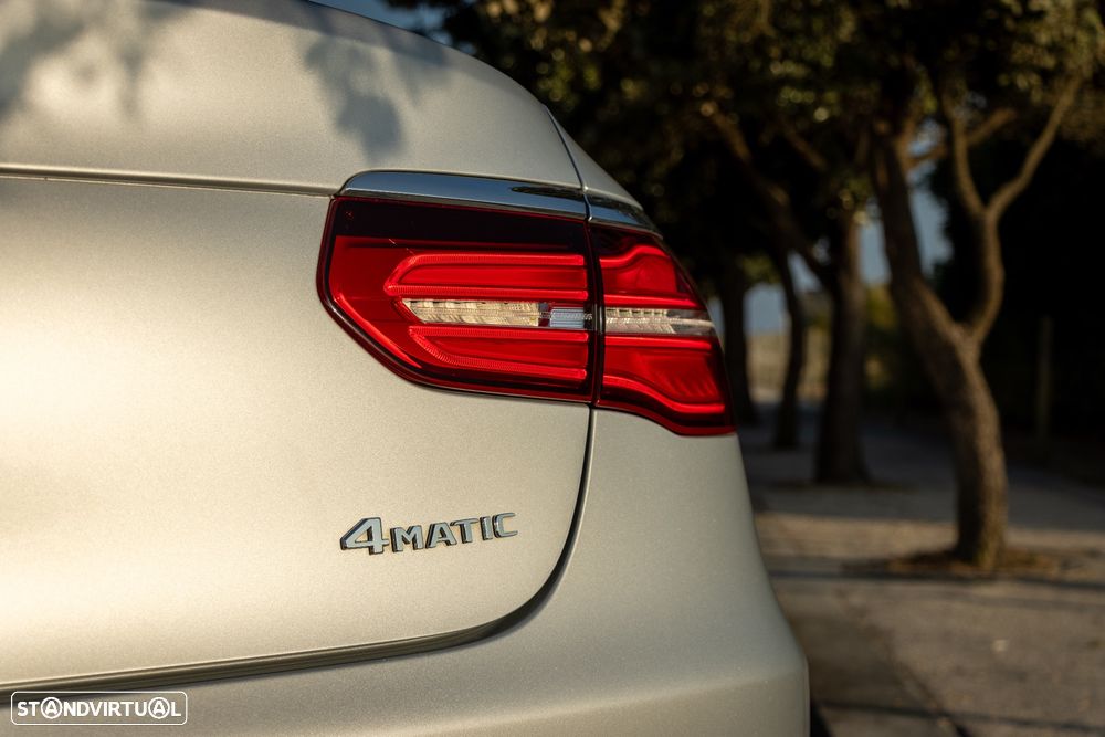 Mercedes-Benz GLC 220 d 4Matic 9G-TRONIC AMG Line - 25