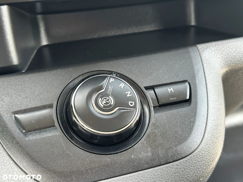 Opel Vivaro - 28
