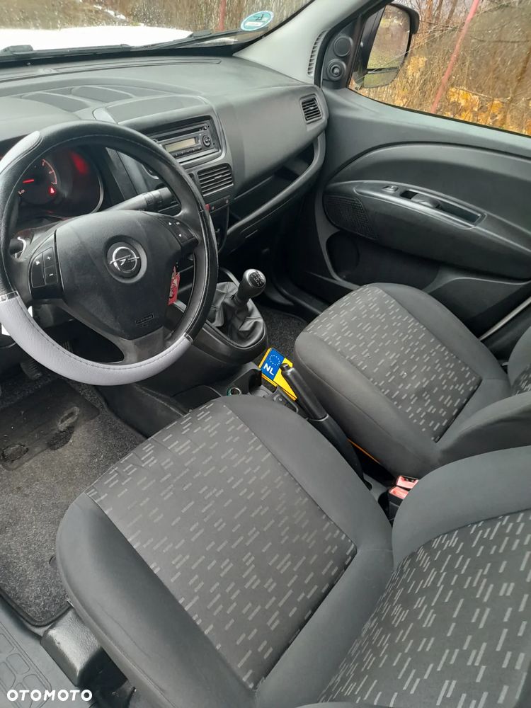 Opel Combo - 9