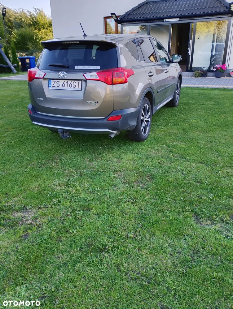 Toyota RAV4 2.0 D-4D Premium - 5