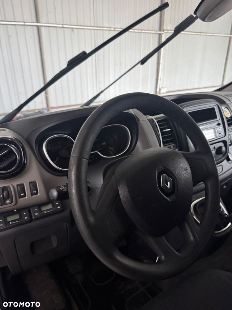 Renault Trafic - 13
