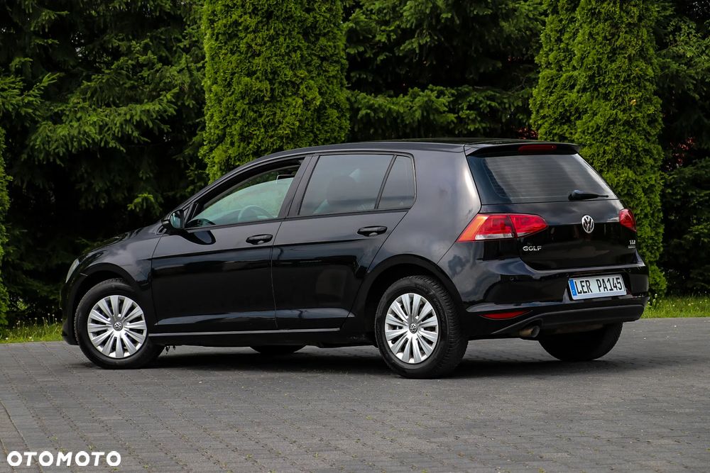 Volkswagen Golf 1.6 TDI DPF Highline - 17