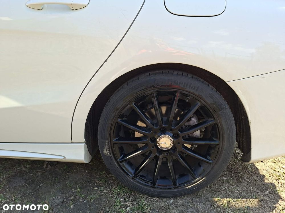 Mercedes-Benz CLA 250 7G-DCT UrbanStyle Edition - 8