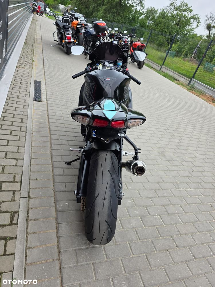 Suzuki GSX-R - 23