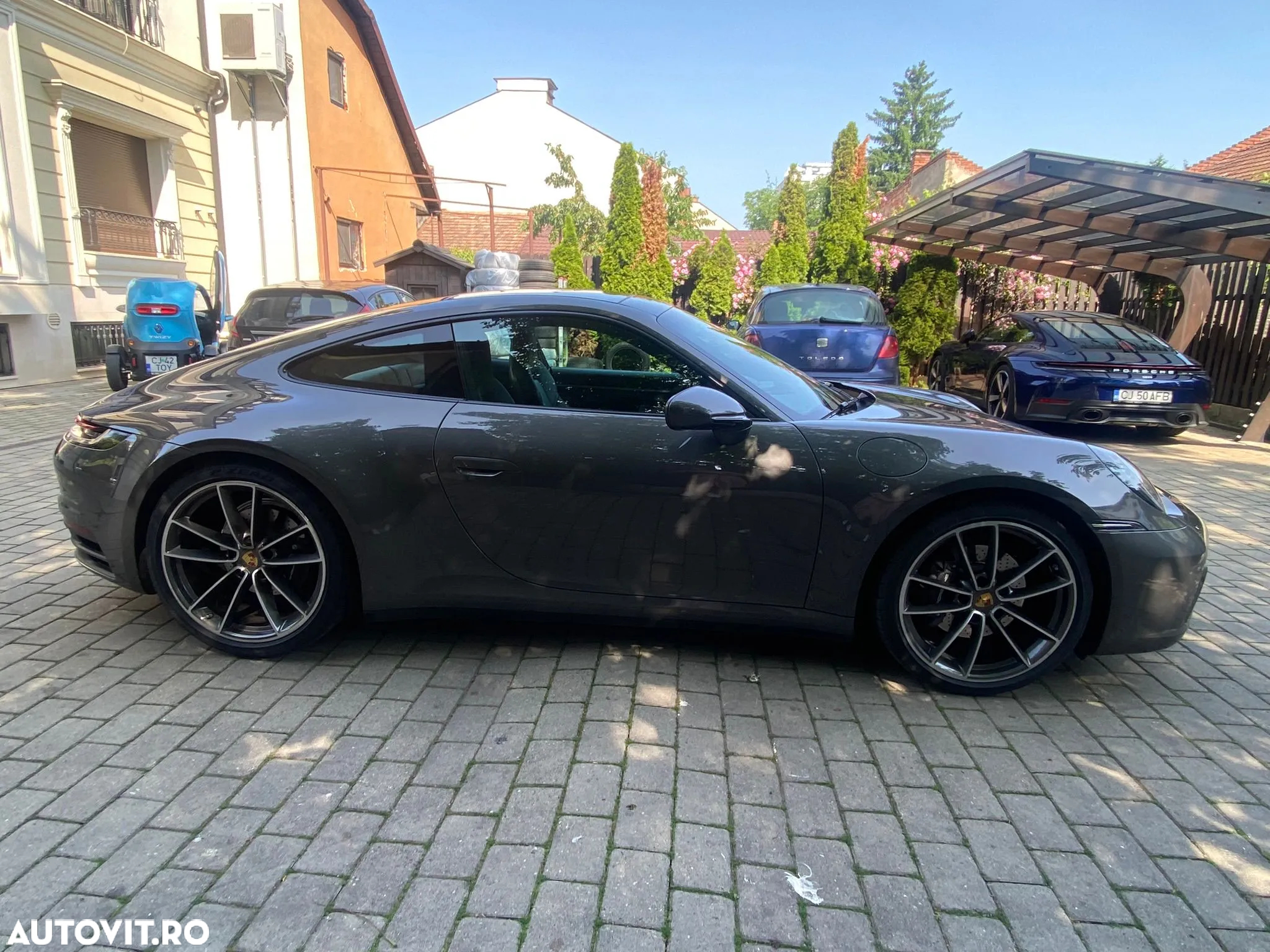 Porsche 911 Carrera 4 PDK - 12