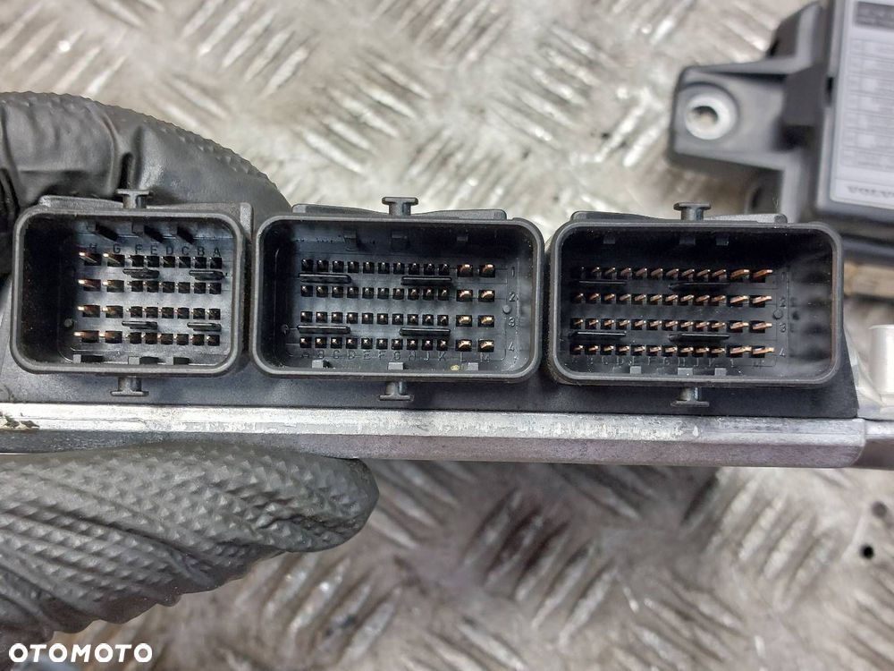 ZESTAW STARTOWY VOLVO V40 I 1.9 DI 30630565 30620877 30662309 - 3