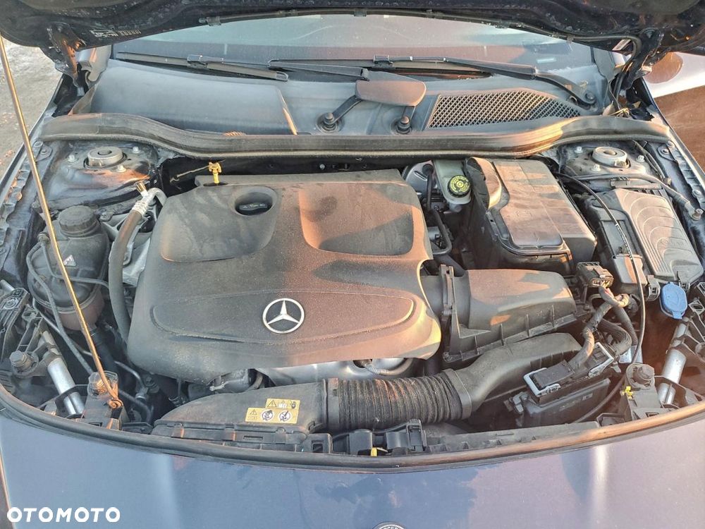 Mercedes-Benz CLA - 13