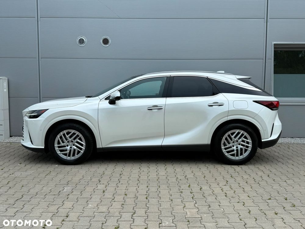 Lexus RX 450h+ Omotenashi - 7
