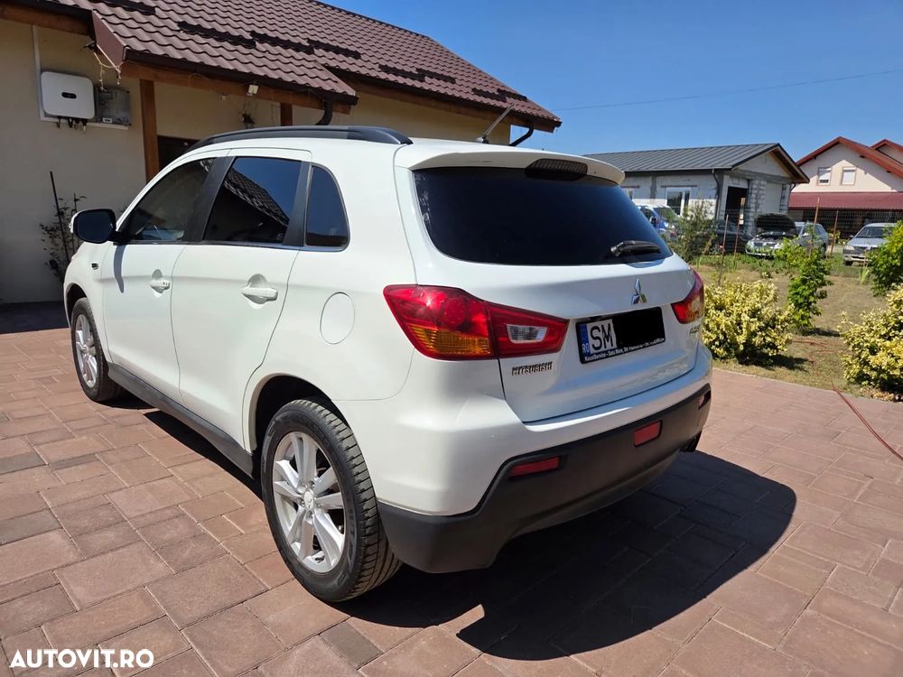 Mitsubishi ASX - 4