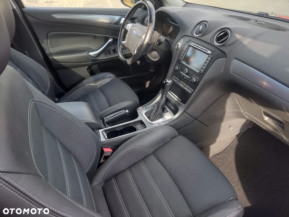 Ford Mondeo 2.0 TDCI Titanium S - 24