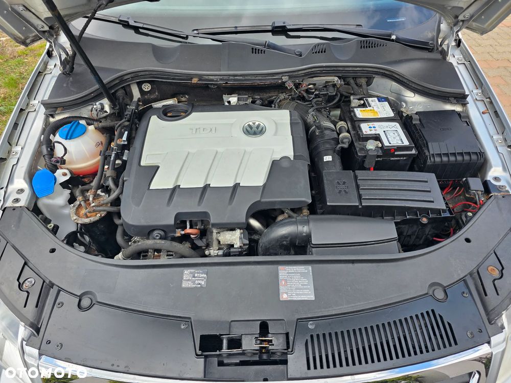 Volkswagen Passat Variant 2.0 TDI DPF DSG Trendline - 12