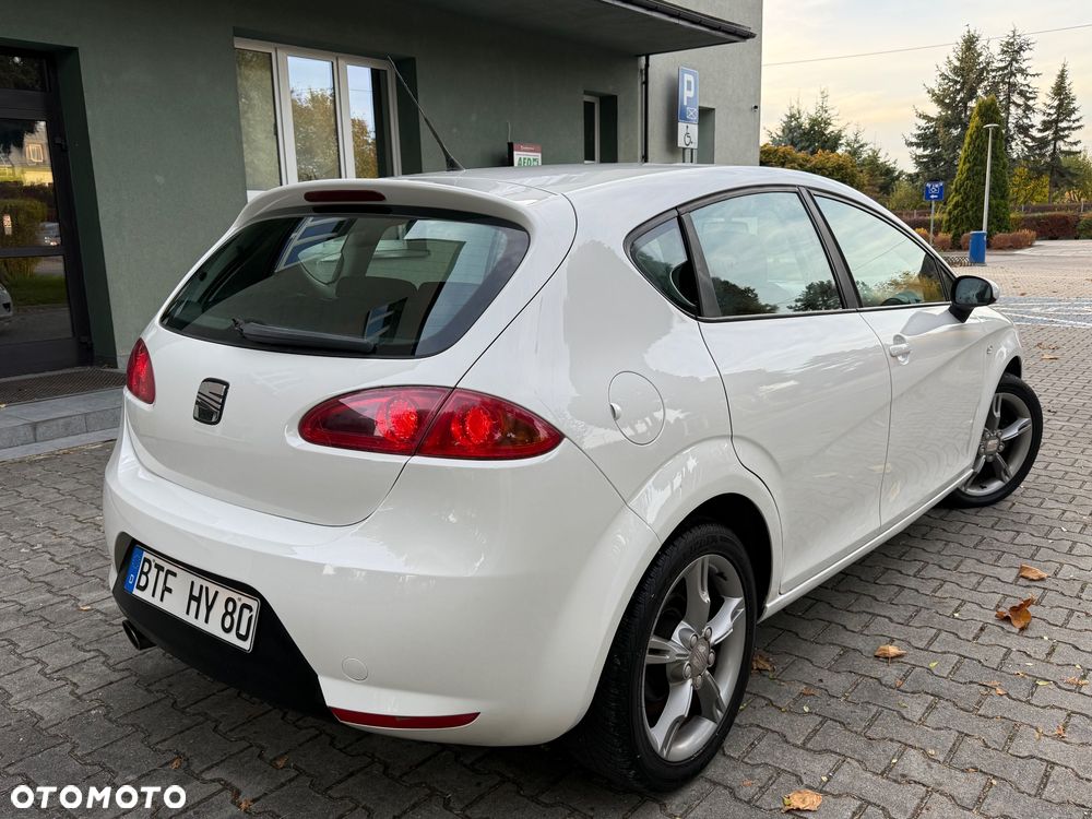 Seat Leon 2008 photo 3