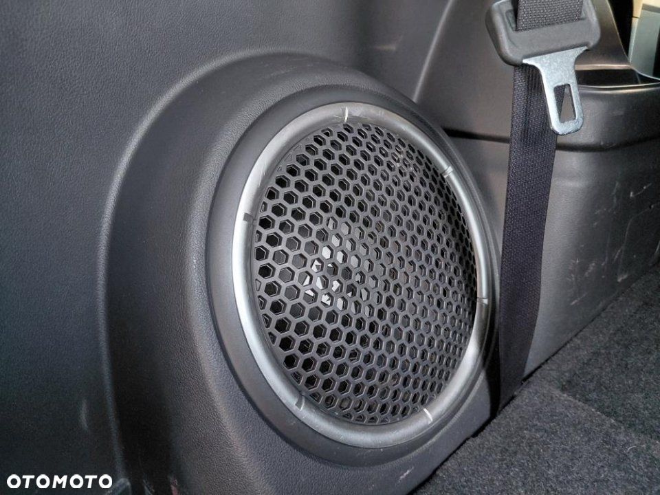 Mitsubishi Outlander - 24