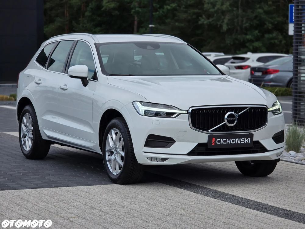 Volvo XC 60 T4 Momentum Pro - 3