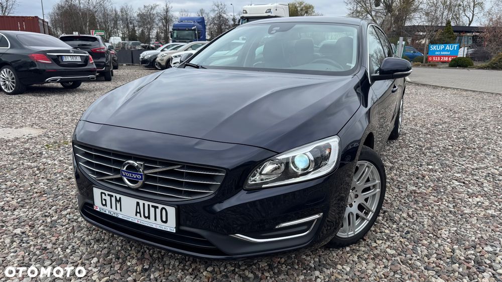 Volvo S60 D3 Geartronic Momentum - 1