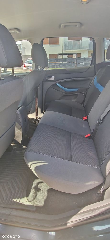 Ford Kuga 2.0 TDCi Titanium - 8