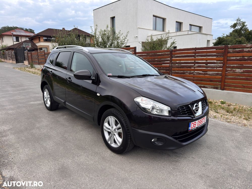 Nissan Qashqai+2 - 1