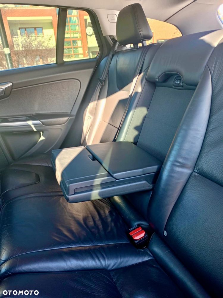Volvo V60 D3 Momentum - 17