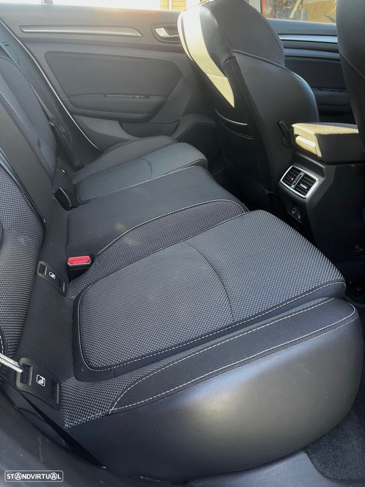 Renault Mégane Sport Tourer 1.5 Blue dCi R.S. Line - 6