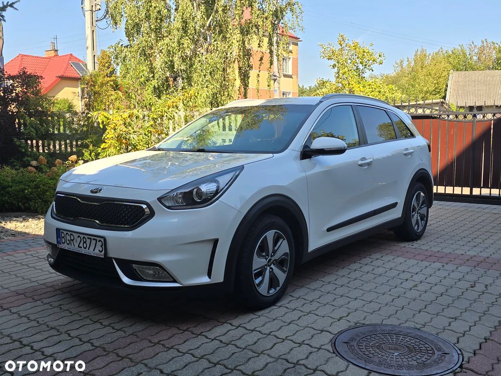 Kia Niro 1.6 GDI Hybrid M - 2
