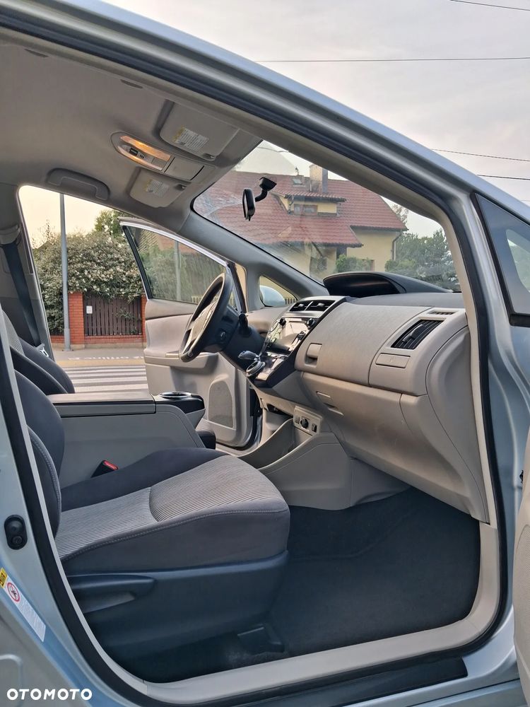 Toyota Prius+ - 16