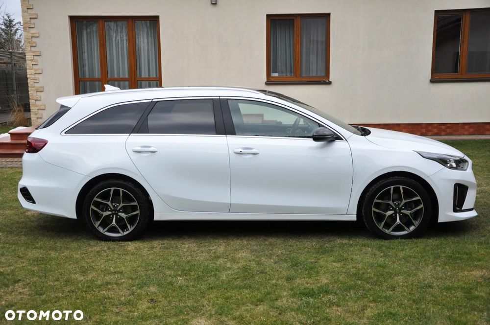 Kia Ceed 1.4 T-GDI OPF GT Line - 24