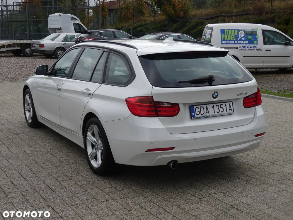 BMW Seria 3 318d - 10